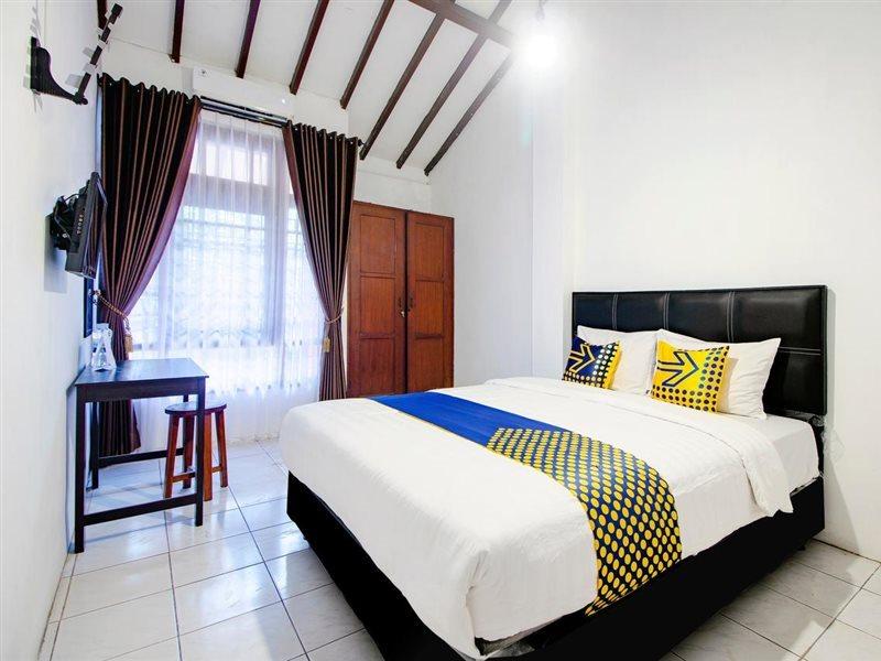 Baturetno Spot On 2107 Ijo Pupus Syariah Residence מראה חיצוני תמונה