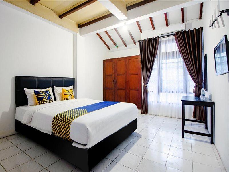Baturetno Spot On 2107 Ijo Pupus Syariah Residence מראה חיצוני תמונה